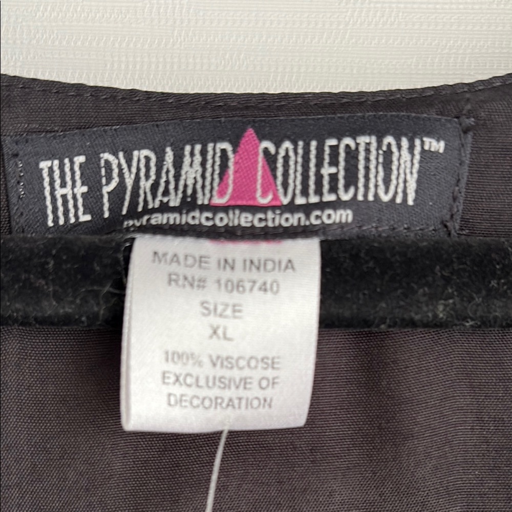 The Pyramid Collection Charcoal Sleeveless Dress T2 - Picture 2 of 9
